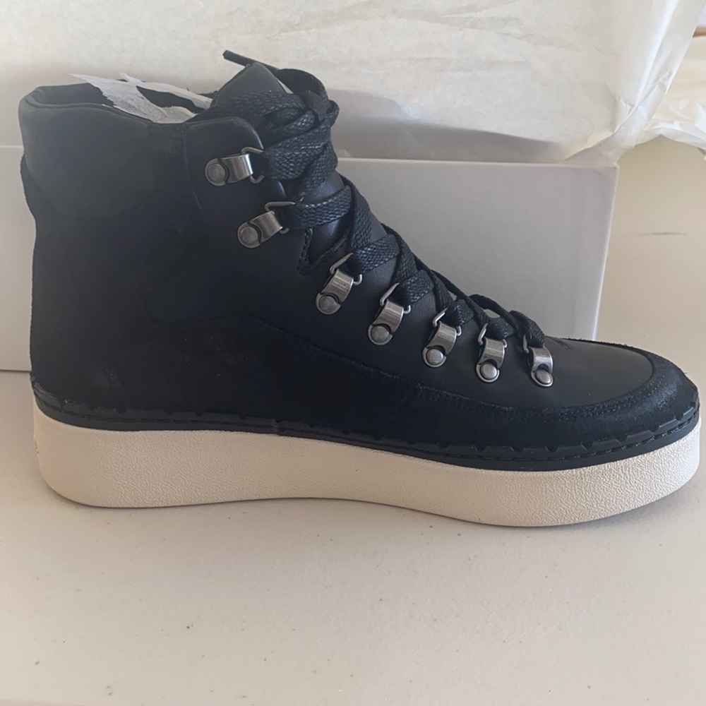 Vince Black Sneakers